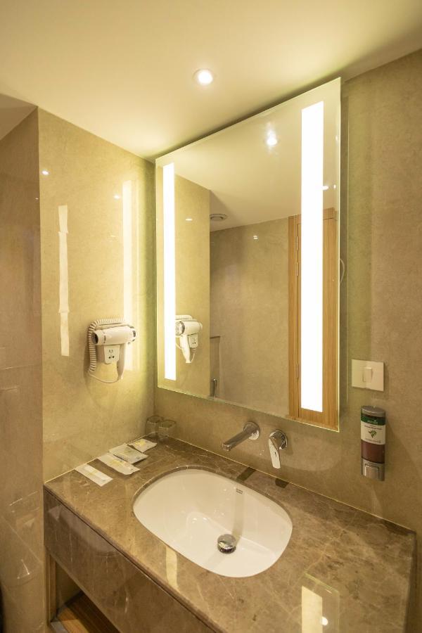 Golden Tulip Bhopal Hotel Eksteriør billede